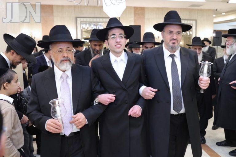 שמחת נישואי נכדתם של הגר''ש צדוק רבה של בני עייש והגר''ש צדוק רבה של תל מונד צילום יעקב כהן (4)