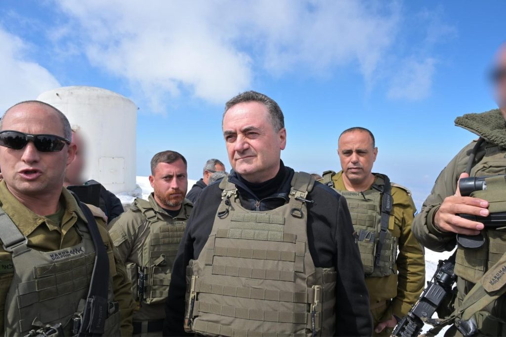 כץ בביקור. צילום: שלומי אמסלם, משרד הביטחון