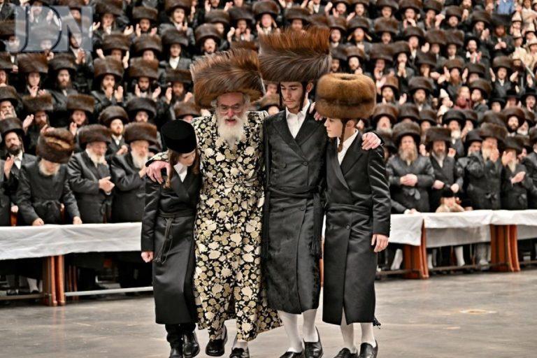 גלרית סיכום ימי השבע ברכות בשמחת בית ויזניץ פרמישלאן צילום יהושע פרוכטר (37)