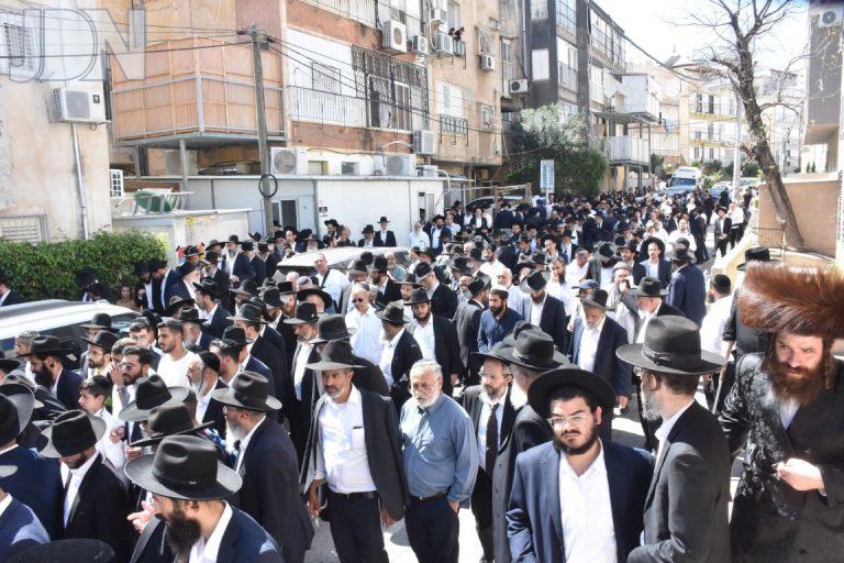 מסע הלווית הרה''ג רבי יחיאל תם זצ''ל מרבני חולון ומזקני רבני תימן צילום יהודה פרקוביץ (18)