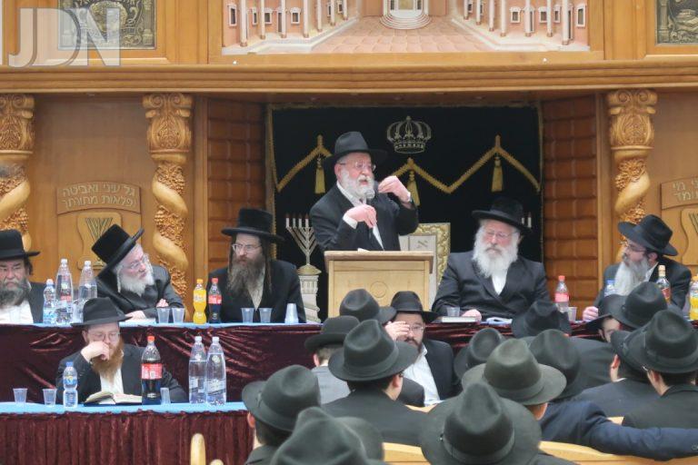 סיום הרמבם בישיבת חבד בפרדס כץ בבב צילום י פריד (4)