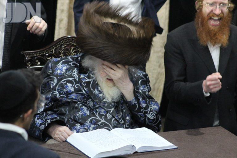 פורים אצל ר משה שטרנברוך תשפ''ה צילום דוד מילר (6)