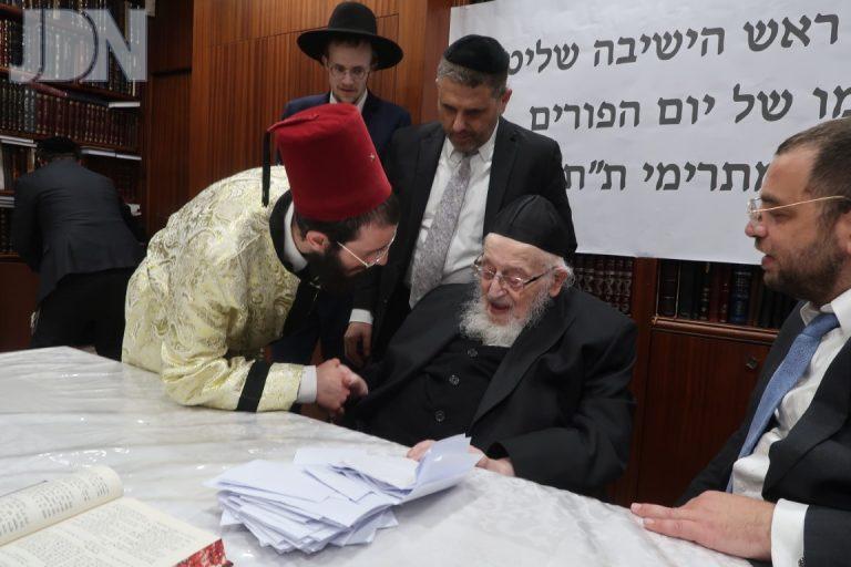 פורים הגרמ''צ ברגמן צילום שוקי לרר (18)