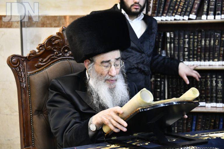 קריאת המגילה אלכסנדר תשפ''ה צילום שוקי לרר (3)