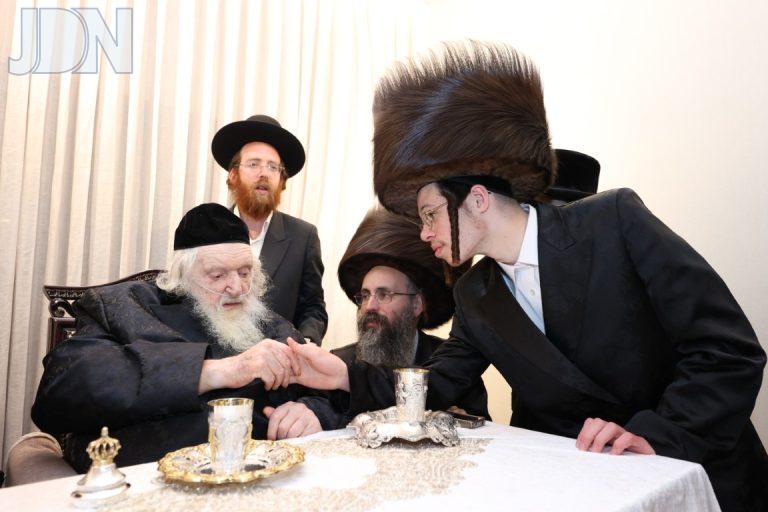 שבע ברכות של הנגידים והמעמד המיוחד בבית מרן פוסק הדור לרגל שמחת נישואי בת המשפיע צילום א אייזנבך (7)
