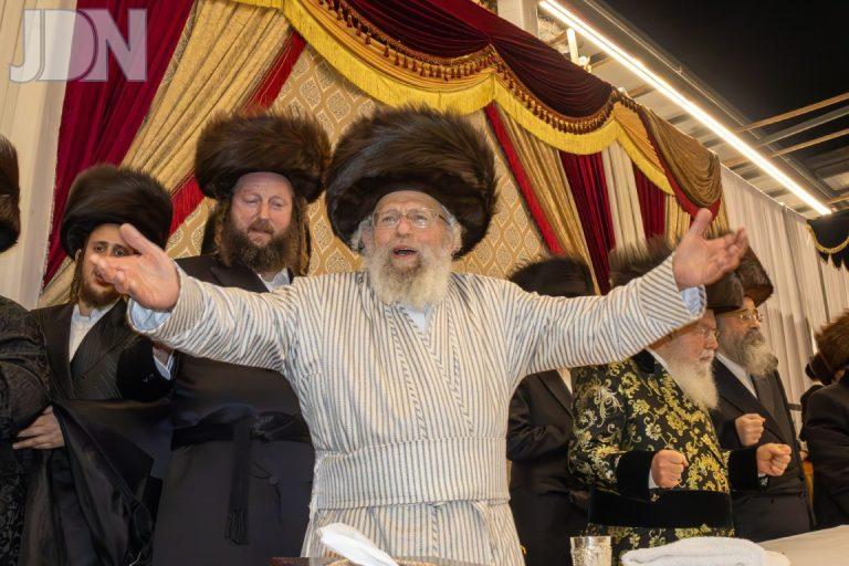 שמחת החתונה לנכד האדמו”ר מפינסק קרלין צילום א.פ
