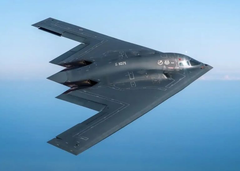 B-2_Spirits_on_Deployment_to_Indo-Asia-Pacific (2)