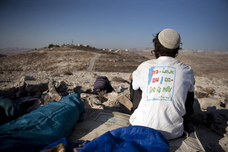 First morning in the unauthorised outpost of "Inbalim" near the settelment of Maale-Michmash, close to the West Bank city of Ramallah