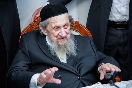 בשורה משמחת: מרן ראש הישיבה שוחרר לביתו לאחר האשפוז