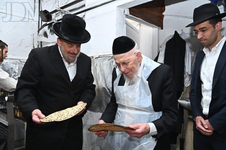 הגר''י אזרחי אפיית מצות קורניצר (31)