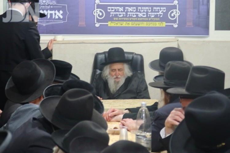 הגרי''ד טורצ'ין חלוקה אחיעזר (444)