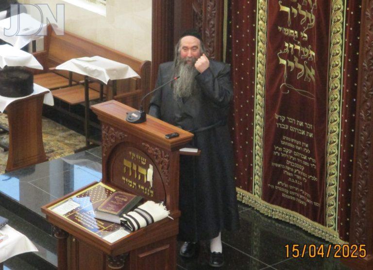 הגריש''ב הלברשטאם אב''ד קרית צאנז נתניה בביקור באלעד צילום א ש (2)