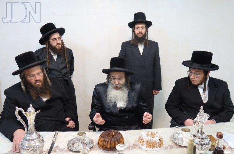 שמחת הווארט בבית תולדות משה  ערלוי מתיבתא צילום א