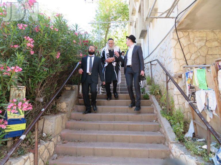 תפילת שחרית (4)