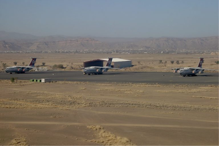 Yemenia_Ilyushin_Il-76_KvW