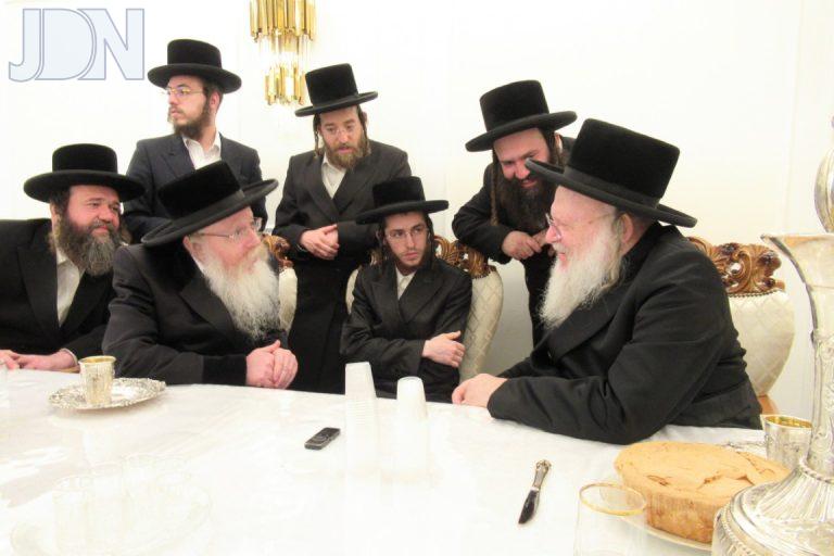 אירוסי בן האדמו''ר מקרעטשניף קרית גת (11)