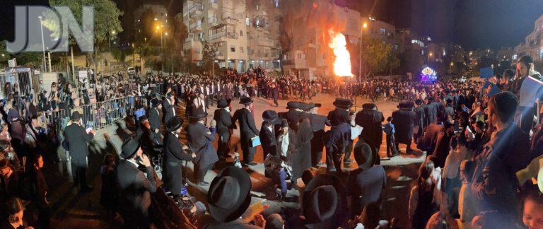 ההדלקה בחצרה''ק קרית צאנז צילום שימי פ (8)