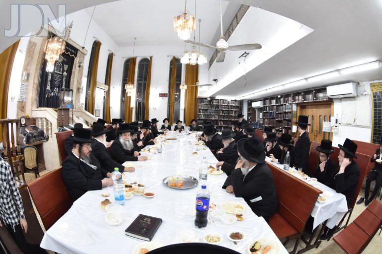 טיש יורצייט בספינקא בני ברק צילום יהודה פרקוביץ (9)