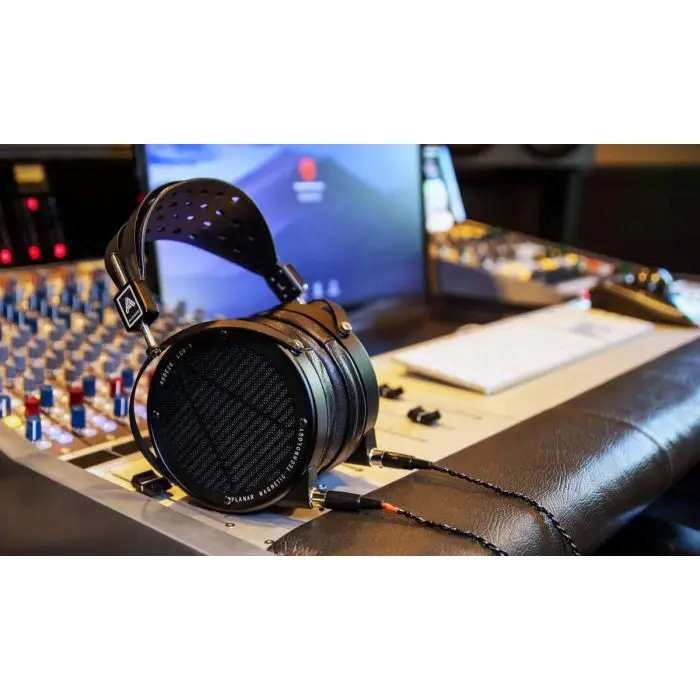audeze-2_lcd-x-_jpg