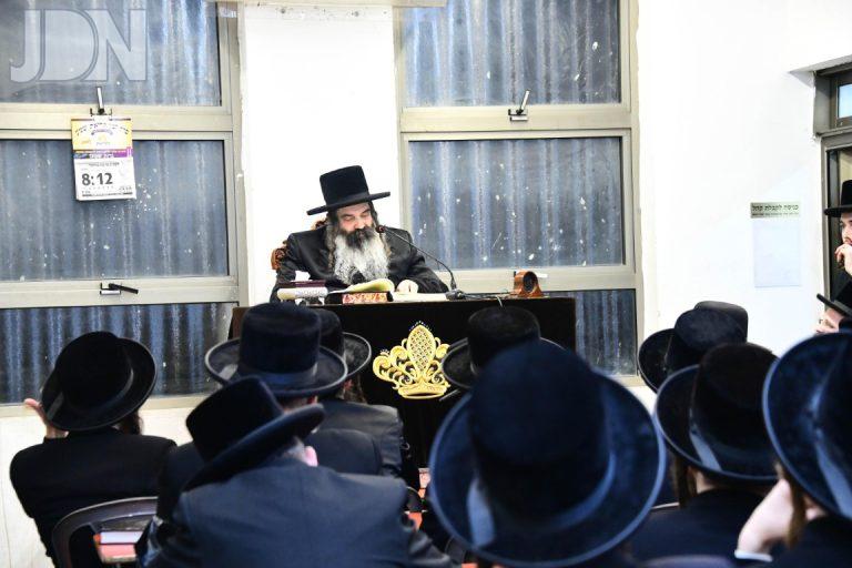 הכנה לחג בזוטשקא צילום שוקי לרר (4)