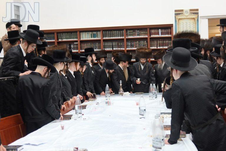 זוויעהל נעילת חג השבועות (7)