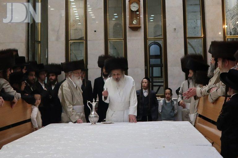 חג השבועות בחצר הקודש שומרי אמונים (6)