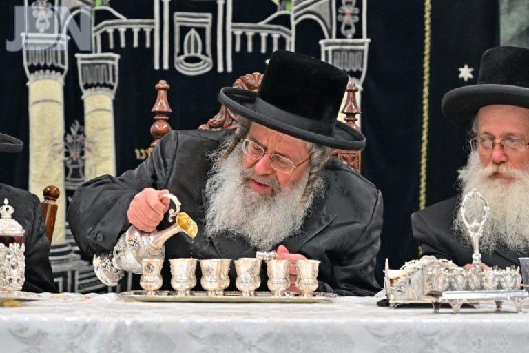 טיש יאר צייט בקאמרנא צילום יהושע פרוכטר (29)