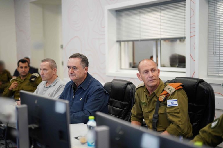 עאטר (1)