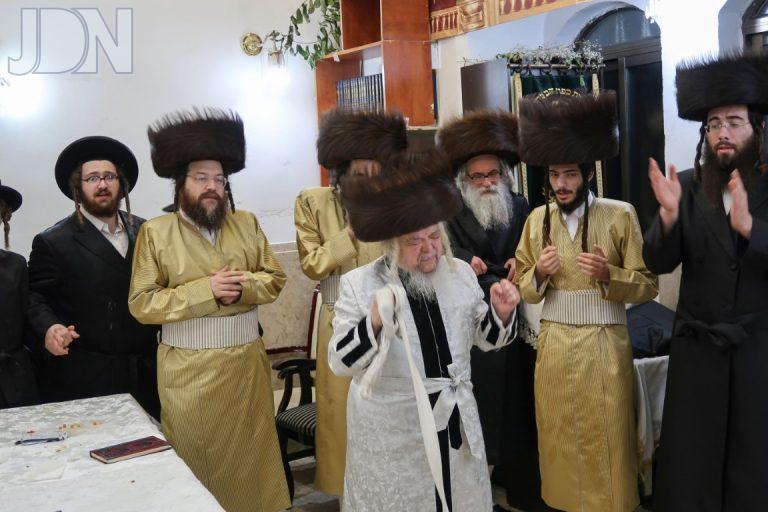 קרעטשניף סיגעט תולדות אהרן פרמישלאן שבע ברכות (6)