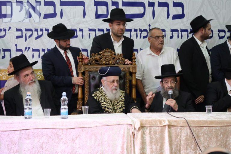 הראשל''צ הגר''י יוסף בביקור ובכנס במתחם הסופרים קרית אייילת השחר צילום י פריד (20)