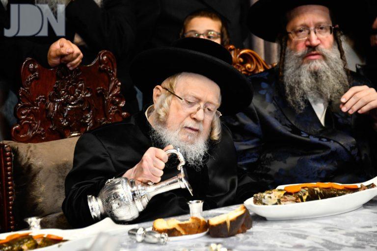 טיש יארצייט בקרעטשניף צילום שוקי לרר (20)
