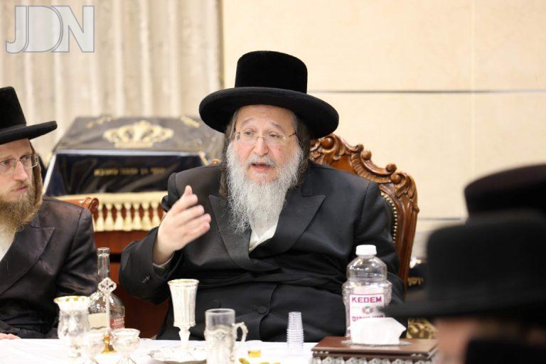 יארצייט לאדמו''ר מסאווראן אצל בנו האדמו''ר מסאווראן צילום שמואל דריי (5)