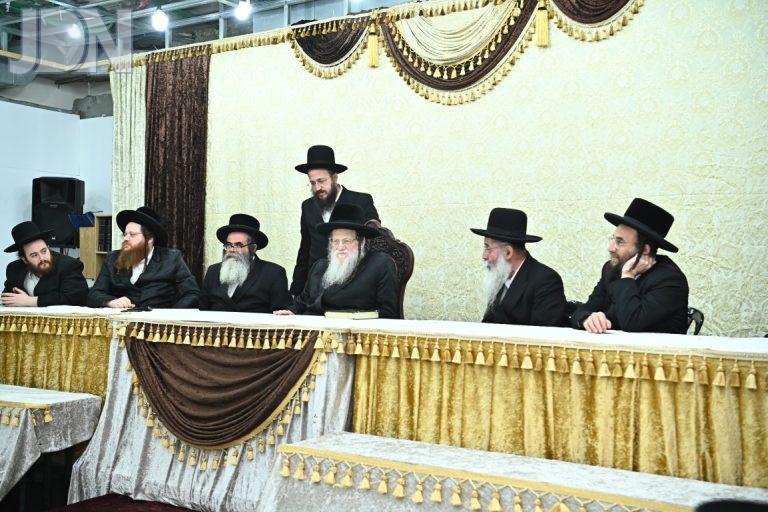 חלוקת תעודות במודזיץ צילום שוקי לרר (17)