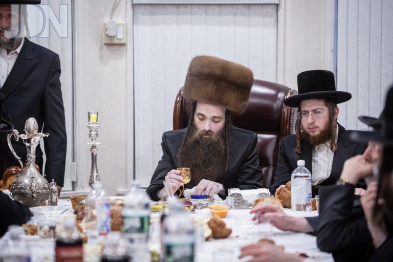 ר''ח אלול בבית אדמו''ר מקאסוב זצוק''ל ע''י אדמו''ר מקאסוב (6)