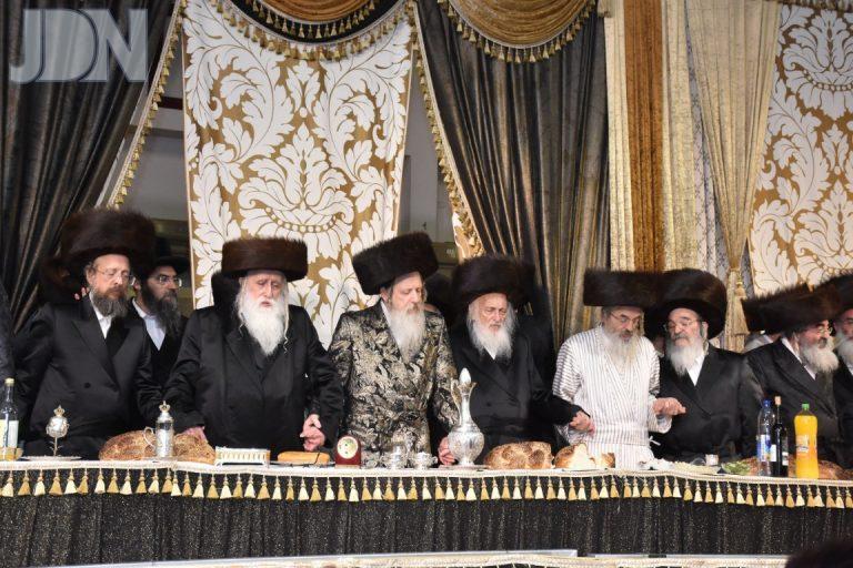 שמחת החתונה בחצרות לעלוב- דזיקוב ויזניץ -פפא ירושלים צילום יהודה פרקוביץ (34)