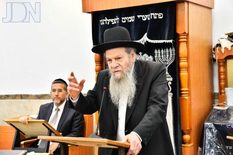 הרב אדלשטיין בישיבת שייח יצחק הכנה לחג צילום שוקי לרר (15)