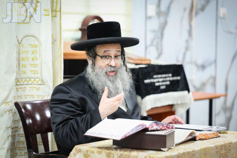 ישיבה גדולה מהרי''ט צילום א