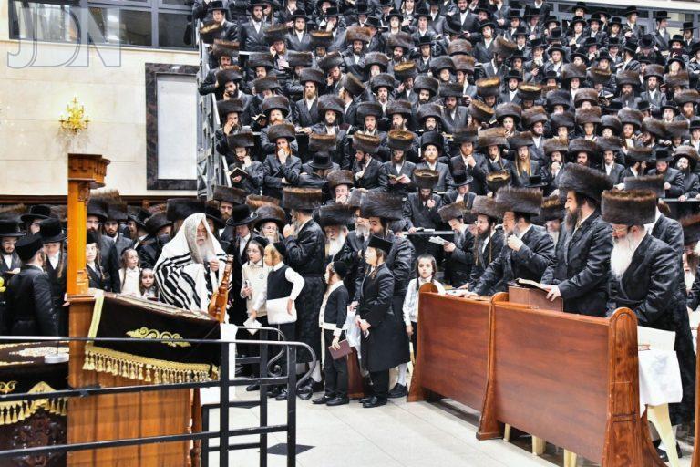 סליחות בחצה''ק דאראג פ''ה צילום שוקי לרר (4)