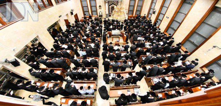 סליחות בחצה''ק שבט הלוי פ''ה צילום שוקי לרר (11)