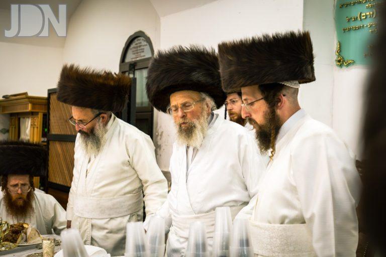ראש השנה בחצר הקודש פינסק קרלין -צילום א.פ