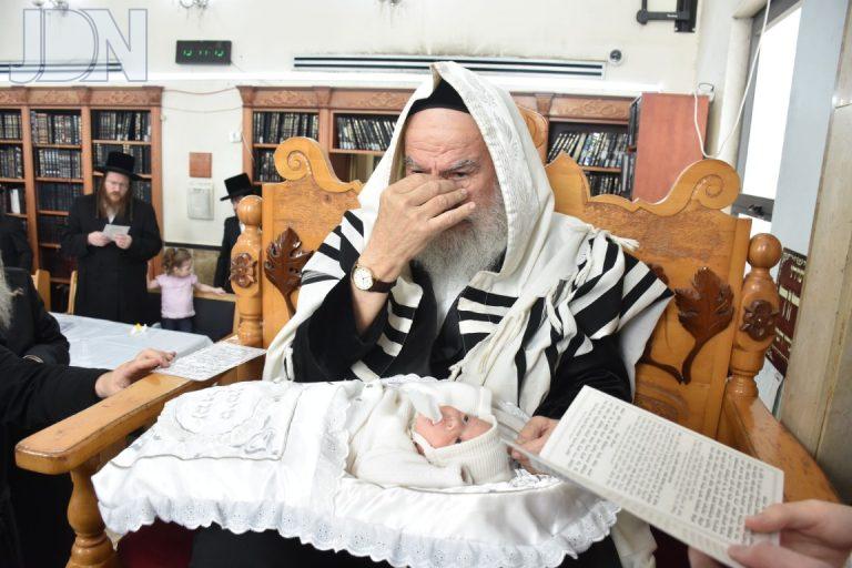 שמחת הברית לנין האדמו''ר מאשלג צילום יהודה פרקוביץ (5)