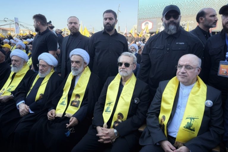 حضور+علی+لاریجانی+در+مراسم+اولین+سالگرد+شهادت+سید+حسن+نصرالله+(ره) (6)