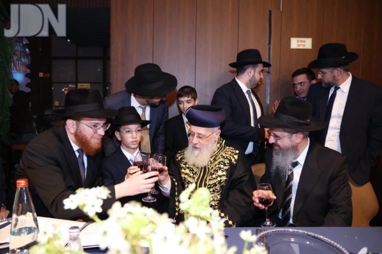בר מצווה לבן הגר''י סיני נין למרן זצ''ל (49)