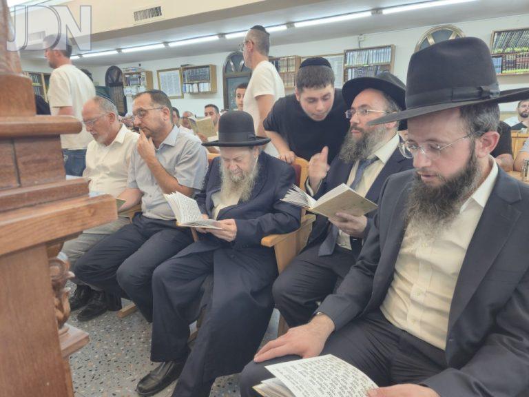 הגר''ד בצרי סליחות (3)