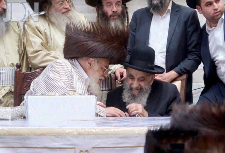 הגר''מ צדקה בתולדות אהרן סוכות (9)