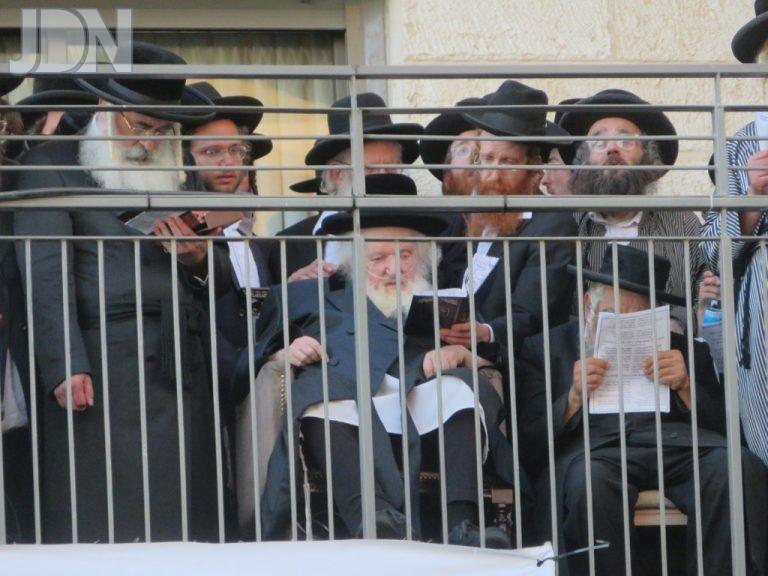הגר''מ שטרנבוך עצרת זעקת התורה (19)
