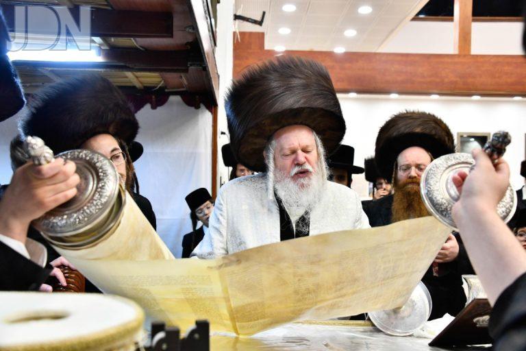 הושענא רבא בחצה''ק פרמישלאן תשפ''ו צילום שוקי לרר (10)