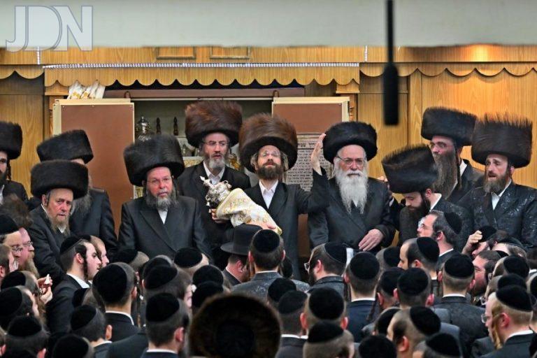 הקפות שניות בקהל עדת ירושלים ישיבת המתמידים צילום יהושע פרוכטר (17)