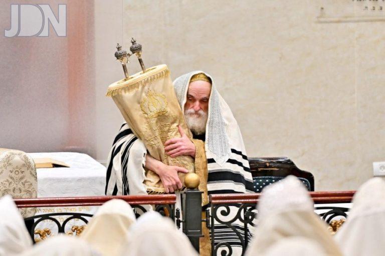 יום הקדוש בחצר הקודש ויזניץ צילום יהושע פרוכטר (35)