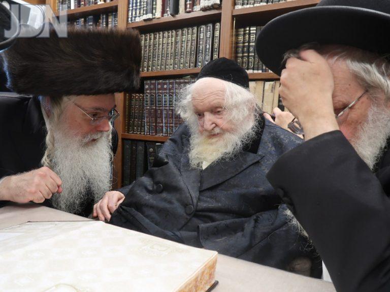 כ__ק_האדמו__ר_מקאשוי_1